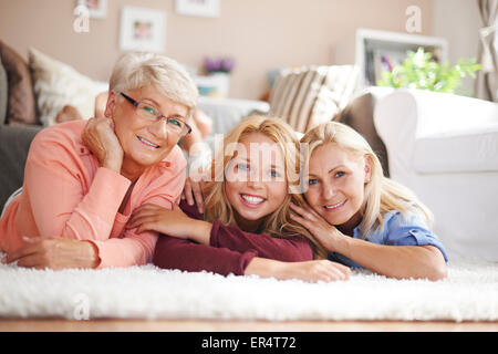 Wie schön ist es, eine liebevolle Familie zu haben. Debica, Polen Stockfoto