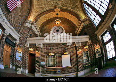 Innere des Yonkers Bahnhof auf der Metro North Hudson Line Yonkers New York Stockfoto