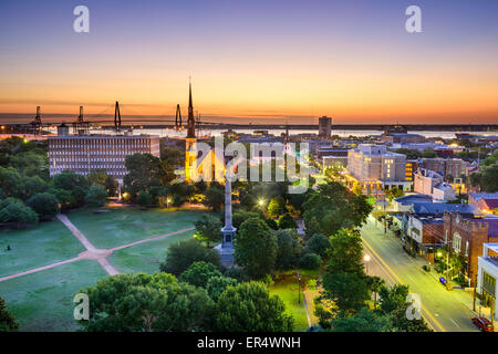 Charleston, South Carolina, USA Skyline über Marion Square. Stockfoto