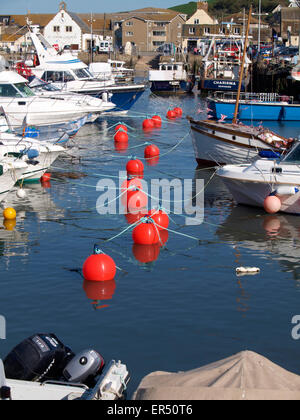 West Bay Harbour auch bekannt als Hafen von Bridport, Dorset, Großbritannien Stockfoto