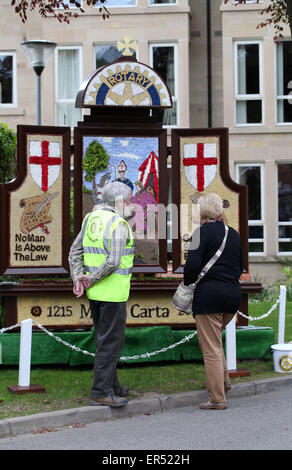 Derbyshire gut Dressing feiert 800 Jahre der Magna Carta am Wirksworth Stockfoto