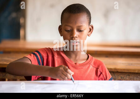 Studenten in Kiziba Flüchtlingslager Stockfoto