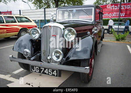 BERLIN - 10. Mai 2015: Oldtimer Rover 14. Die 28. Berlin-Brandenburg-Oldtimer-Tag Stockfoto