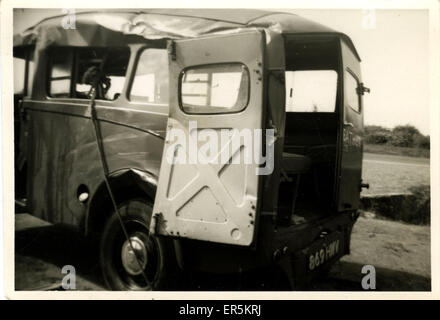 Morris J Typ Van Unfall, Hyde Works, St. James's Lane Stockfoto