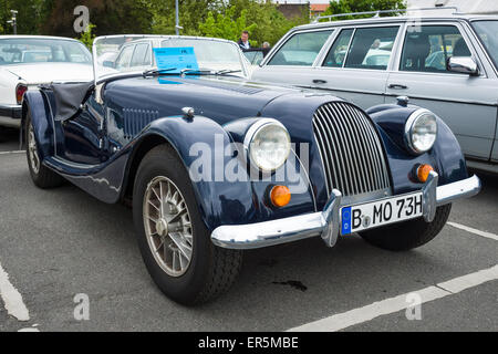 BERLIN - 10. Mai 2015: Sportwagen Morgan Plus 8. 28. Berlin-Brandenburg-Oldtimer-Tag Stockfoto