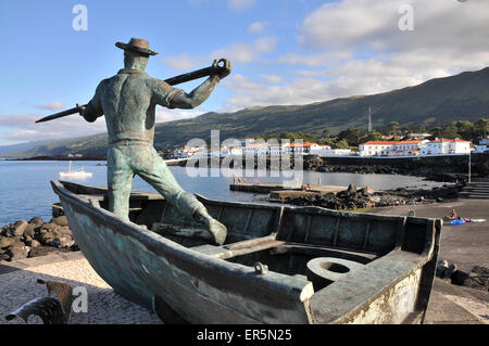 Wal-Fischerei-Denkmal in Sao Roque Pico, Insel Pico, Azoren, Portugal Stockfoto