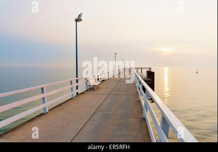 Pier, Ostsee, Timmendorfer Strand, Schleswig-Holstein, Deutschland Stockfoto