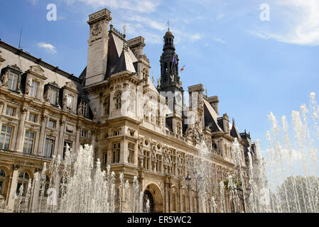 Rathaus mit Brunnen, Hotel de Ville, Paris, Frankreich, Europa Stockfoto