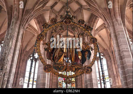 Englische Gruß von Veit Stoss, 1517-1518, Lorenzkirche, Nürnberg, Middle Franconia, Bayern, Deutschland Stockfoto