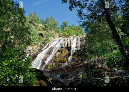 Cascada del Caozo, Caozo Wasserfall im Valle del Jerte. Cáceres, Extremadura. Spanien. Stockfoto