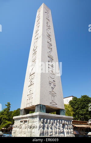 Der Obelisk Theodosius ist der alten ägyptischen Obelisken des Pharaos Thutmose III Plätze im Hippodrom von Konstantinopel, Tu Stockfoto