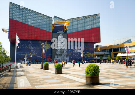 Osaka Aquarium (Kaiyukan) - Außenansicht. Stockfoto