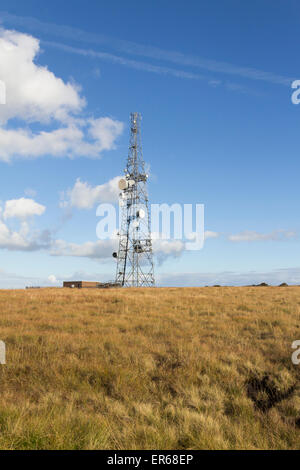 Winter Hill Sendemast, Bolton. Eine von einer Reihe von kleineren Masten im Winter Hill Telekommunikation Mast Komplex. Stockfoto