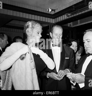 Anita Ekberg im Film Premiere von 'DR KEINE "7. Oktober 1962. Stockfoto