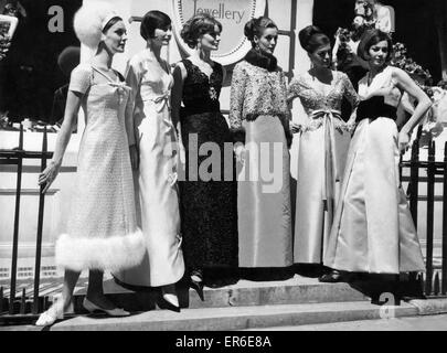 Dior Moden 1964. P006405 Stockfoto