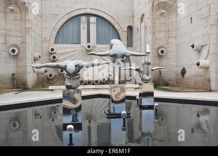 Moderne Statue an der Cascade-Gebäude in Yerevan, Armenien. Stockfoto