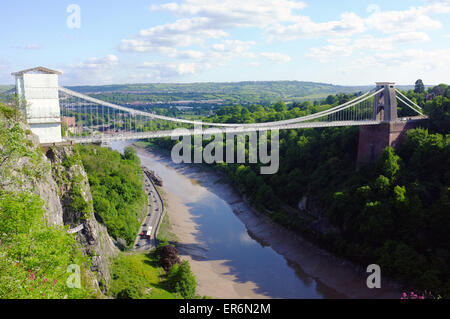 Die berühmten Clifton Suspension Bridge in Bristol über die Avon-Schlucht. Stockfoto