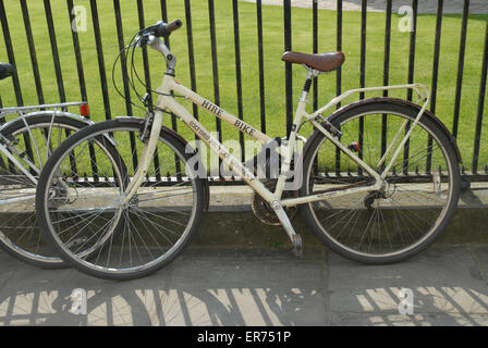 Radcliffe SquareHire Bike, Oxford Bicycle Company, Oxford, England Stockfoto