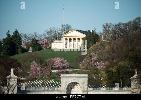 Robert E. Lee House liegt auf einem Hügel mit Blick auf Arlington Nationalfriedhof Arlington Virginia. Stockfoto