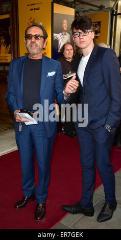 London, UK, 28. Mai 2015: Robert Lindsay kommt nachts Presse nur Jim Dale im Varieté-Theater, Strand, London. Foto: Credit: siehe Li/Alamy Live News Stockfoto