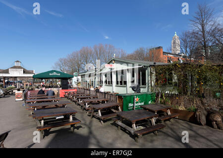 Studio 6 Bar & Restaurant, Gabriels Wharf, South Bank, London. Stockfoto