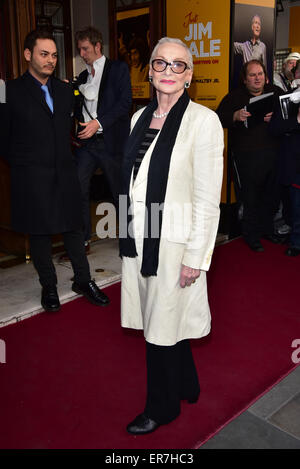 London, UK, 28. Mai 2015: Sian Phillips kommt nachts Presse nur Jim Dale im Varieté-Theater, Strand, London. Foto: Credit: siehe Li/Alamy Live News Stockfoto