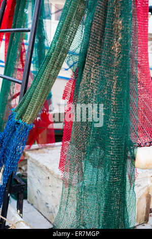 Apalachicola, Florida - Netze auf einem Garnelen-Boot. Stockfoto