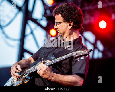 Columbus, Ohio, USA. 16. Mai 2015. GODSMACK führt am zweiten Tag des Rock auf der Palette Festival 2015 im Maphre Stadion in Columbus Ohio am 16. Mai 2015 © Marc Nader/ZUMA Draht/Alamy Live News Stockfoto