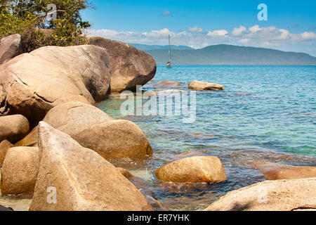 Ruhige Gewässer von Fitzory Island North Queensland Australien Stockfoto