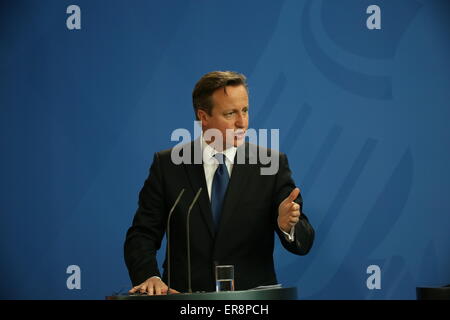 Berlin, Deutschland. 29. Mai 2015. Der britische Premierminister David Cameron zu offiziellen Besuchen in Deutschland. Bildnachweis: Jakob Ratz/Pacific Press/Alamy Live-Nachrichten Stockfoto