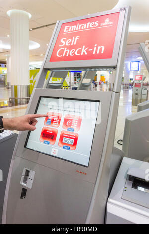 Check In Automaten Bedienung Check In Automaten Bedienung