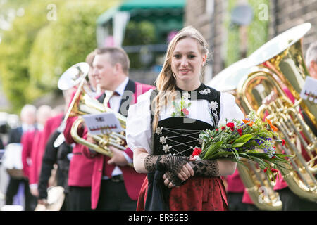 Detligen Brass Band aus der Schweiz nehmen an der Dobcross Whit Freitag Brass Bandwettbewerb teil. Stockfoto