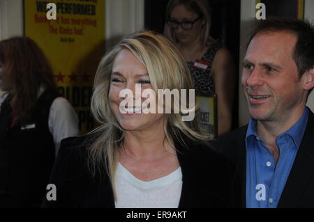 London, UK, 18. Mai 2015, Amanda Redman besucht Premiere von sonnigen Nachmittag basierend auf der Geschichte der Knicke im Harold Pinter Theater im West End. Stockfoto