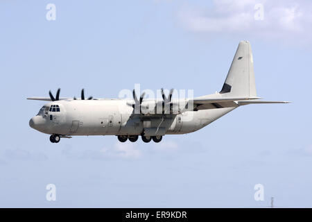 Italienische Luftwaffe Lockheed C-130J Hercules Landebahn 31. Stockfoto