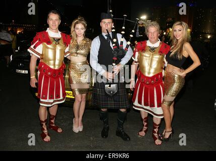 Las Vegas, NV, USA. 29. Mai 2015. 29. Mai 2015-Team Goldfinger in Anwesenheit für Gumball 3000 Rally Festival - FRI, MGM Resorts Dorf, Las Vegas, NV. Bildnachweis: James Atoa/Everett Collection/Alamy Live-Nachrichten Stockfoto