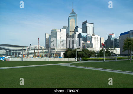 Dh Tamar Park ADMIRALTY HONG KONG Park und Wanchai Hochhaus Gebäude Skyline der Stadt. Stockfoto