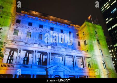 Sydney, Australien. 30. Mai 2015. Künstlergruppe Spinifex Projekt Lichtbilder von Sydneys Flora und Fauna auf das Gesicht des Customs House, Sydney Circular Quay Credit: model10/Alamy Live-Nachrichten Stockfoto