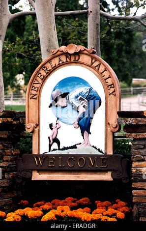 29. Mai 2015 - Michael Jacksons Neverland-Ranch zu verkaufen mit einem Preisschild von $100 Mio. gestiegen ist. Santa Barbara war einst die Heimat von Zoo, einen Freizeitpark und eine eigene Feuerwache. Im Bild: 1995 - Michael Jackson W/Frau Presley gehostet der Weltgipfel der Kinder für die 50. Anniv. Der Vereinten Nationen auf ihrer Neverland Valley Ranch. (Kredit-Bild: © Globe Photos/ZUMAPRESS.com) Stockfoto