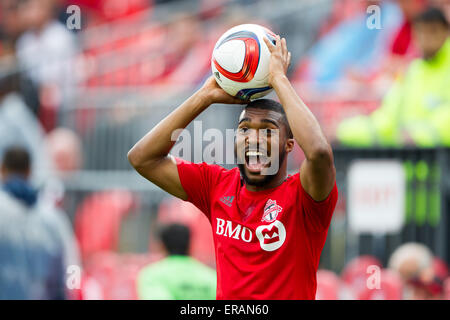 Toronto, Ontario, Kanada. 30. Mai 2015. Toronto FC Mittelfeldspieler Justin Morrow (2) schreit für Moment aus seinem Stürmer bei einem MLS-Spiel zwischen dem FC Toronto und San Jose Earthquakes im BMO Field in Toronto, Ontario, Kanada. Bildnachweis: Csm/Alamy Live-Nachrichten Stockfoto