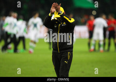 Berlin, Deutschland. 30. Mai 2015. Borussia Dortmund Trainer Juergen Klopp klatscht in die Hände nach den DFB-Pokal (DFB Pokal) letzte Fußballspiel gegen den VfL Wolfsburg in Berlin, Deutschland, am 30. Mai 2015. Borussia Dortmund verlor 1-3. © Zhang Fan/Xinhua/Alamy Live-Nachrichten Stockfoto