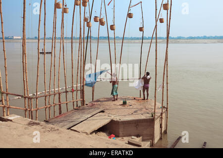 Eine Ansicht des Heiligen Ghats von Varanasi Stockfoto