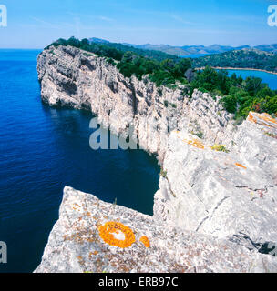 Klippen auf Dugi Otok, Kroatien Stockfoto