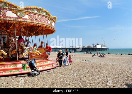 Golden Gallopers-Karussell auf Brighton beach Stockfoto