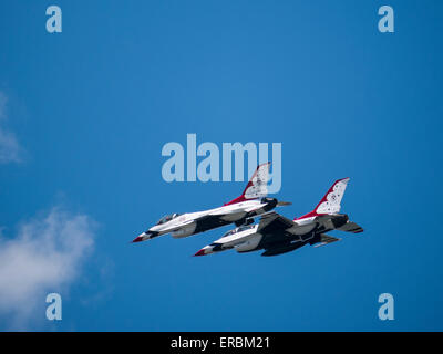 USAF Thunderbirds im Flug, Rocky Mountain Air Show, Aurora Reservoir, Colorado. Stockfoto