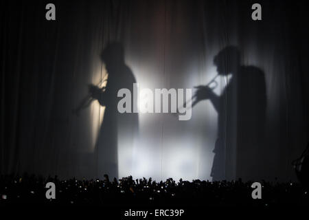 Deutscher Rapper Cro die live in der TUI Arena als Teil seiner Mello Tour 2015 Featuring: Cro, Carlo Waibel Where: Hannover, Deutschland bei: 26. November 2014 Credit: WENN.com Stockfoto