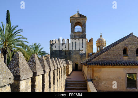 Torre del Homenaje (Turm der Hommage) Bestandteil der Alcázar de Los Reyes Cristianos in Cordoba Stockfoto