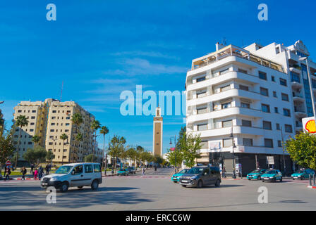 Avenue Belgique, mit Moschee Mohammed V, Ville Nouvelle, Neustadt, Tanger, Marokko, Nordafrika Stockfoto