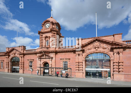 Nottingham Bahnhof, vor kurzem renoviert. Nottingham, England. Stockfoto