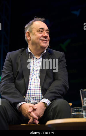 Alex Salmond MP MSP Autor & Politiker sprechen auf der Bühne Hay Festival 2015 Stockfoto