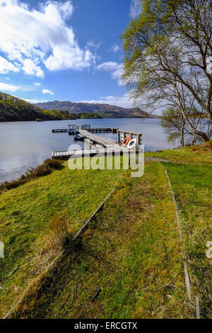 Holzboot Steg am Loch Morar in den schottischen Highlands Stockfoto